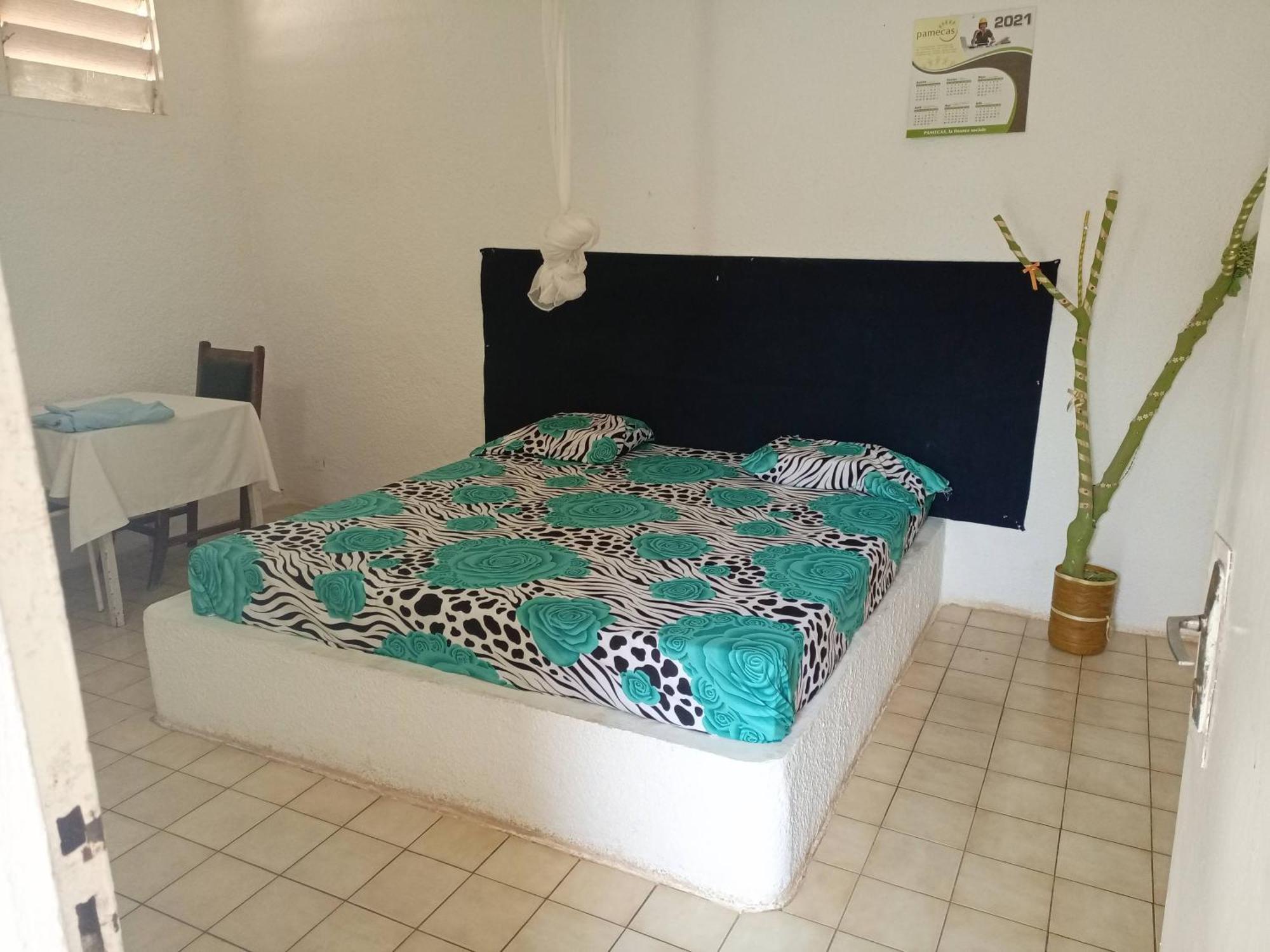 Hotel Chez Paolo Toubab Dialaw Zewnętrze zdjęcie